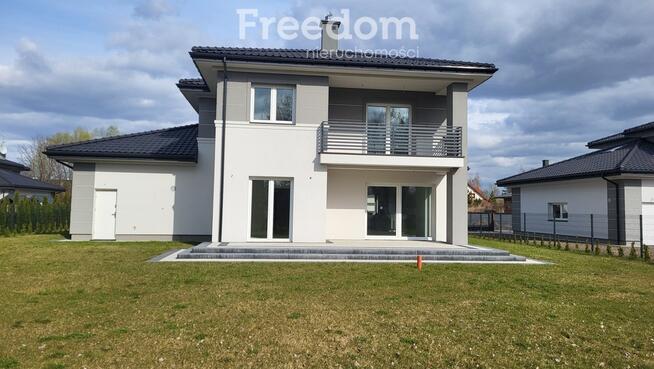 Ekskluzywny dom z dużym ogrodem