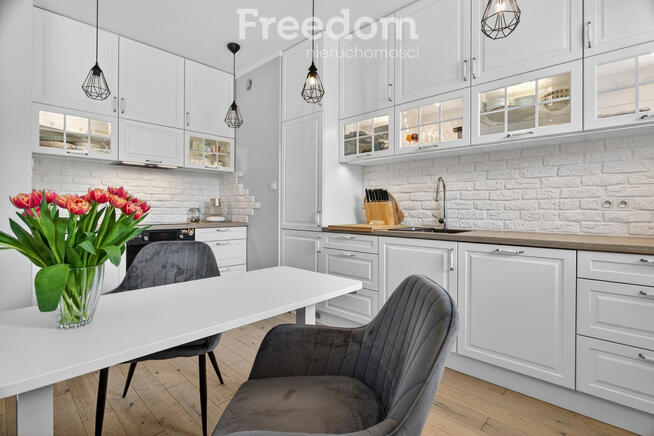 eleganckie i jasne mieszkanie z 2 ogródkami