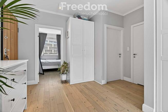 eleganckie i jasne mieszkanie z 2 ogródkami