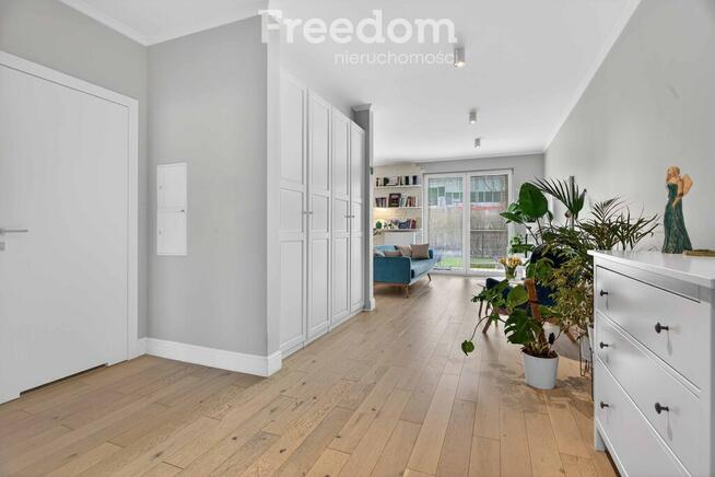 eleganckie i jasne mieszkanie z 2 ogródkami