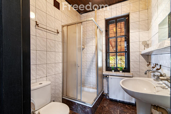 Dom w zielonej części Łodzi, tuż przy Arturówku