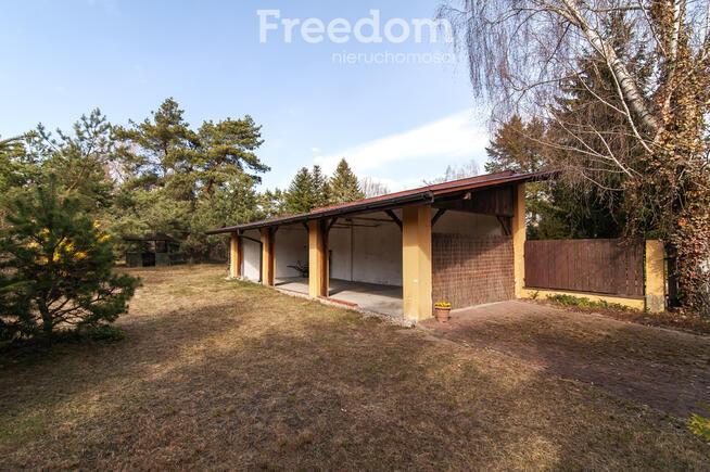 Dom w zielonej części Łodzi, tuż przy Arturówku