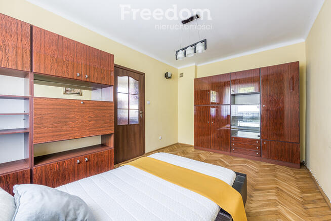 Dom z ogrodem w Raszynie