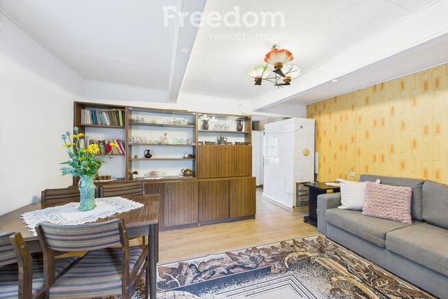 Dom nad rzeką w centrum Nowego Dworu Gdańskiego