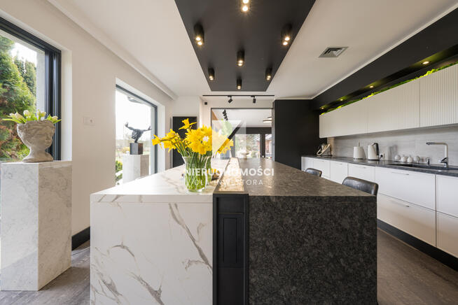 Miejsce definiowane przez światło i przestrzeń