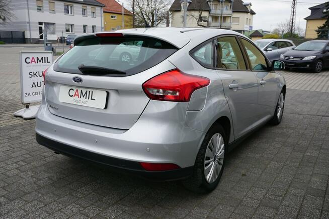 Ford Focus zarejestrowany, ubezpieczony, polski salon