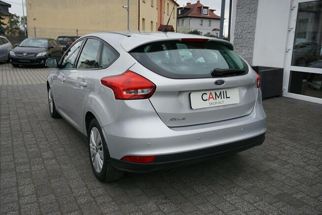 Ford Focus zarejestrowany, ubezpieczony, polski salon