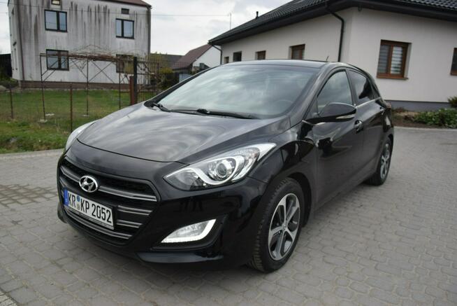 Hyundai i30 1.4B 2016/ Klima/ Grzane Fotele i Kierownica/ 2 KPL KÓŁ/ Sprowadzony