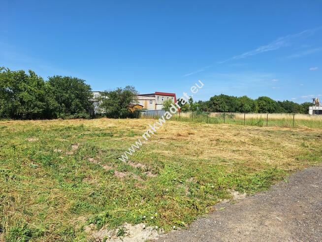 Działka w idealnym punkcie komunikacyjnym!