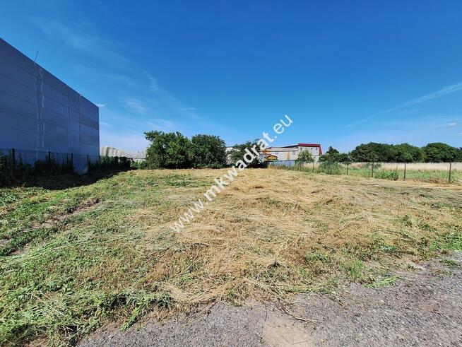 Działka w idealnym punkcie komunikacyjnym!