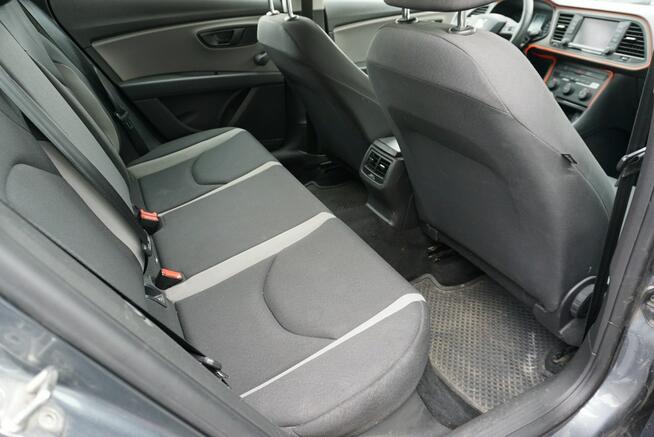 Seat Leon zarejestrowany i ubezpieczony w Polsce, bardzo oszczędny,