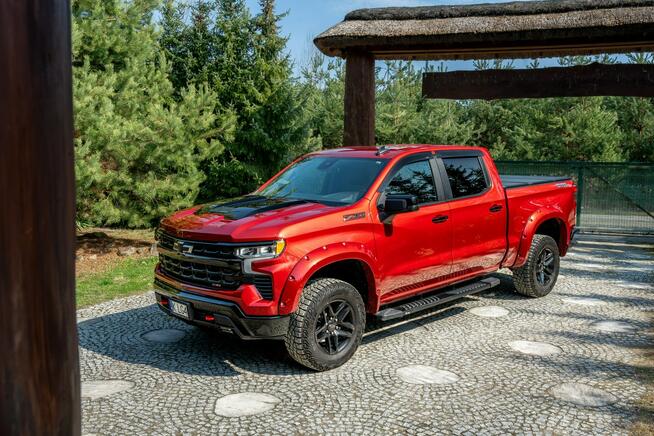 Chevrolet Silverado K1500 4WD LT / 5.3L V8 355KM / Pakiet Z71 / 2025r / PL MENU / FV