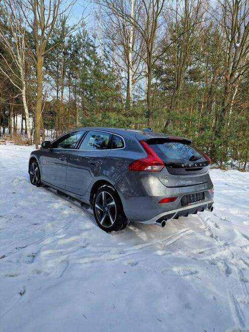 Volvo V40 D2 diesel - 2015r.- r-desing