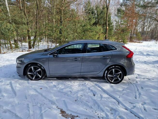 Volvo V40 D2 diesel - 2015r.- r-desing