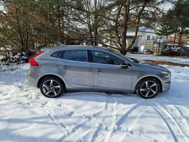 Volvo V40 D2 diesel - 2015r.- r-desing