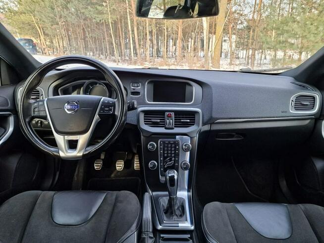 Volvo V40 D2 diesel - 2015r.- r-desing