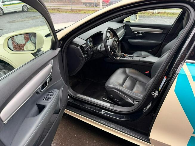 Volvo V90 2.0-198KM Lift Bogate wyposażenie Okleina- kolor czarny