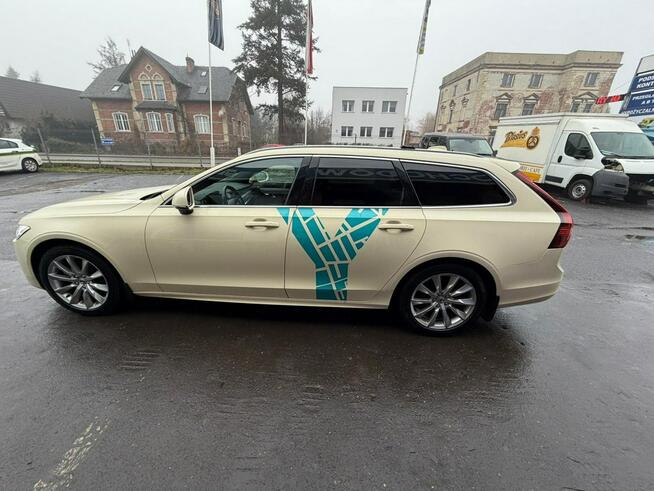 Volvo V90 2.0-198KM Lift Bogate wyposażenie Okleina- kolor czarny