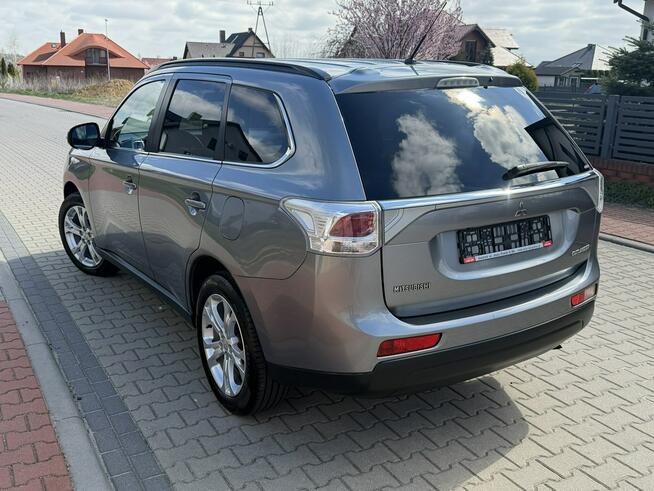 Mitsubishi Outlander 2.2 Diesel 4x4 7 osobowy