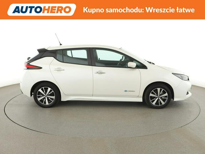 Nissan Leaf FV23% navi kamera ACC