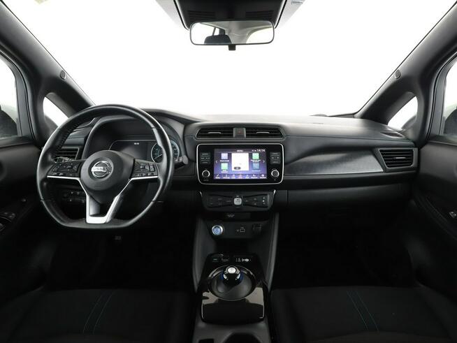 Nissan Leaf FV23% navi kamera ACC