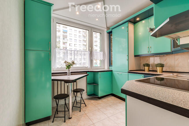 Dwupokojowe mieszkanie z balkonem - Bytków