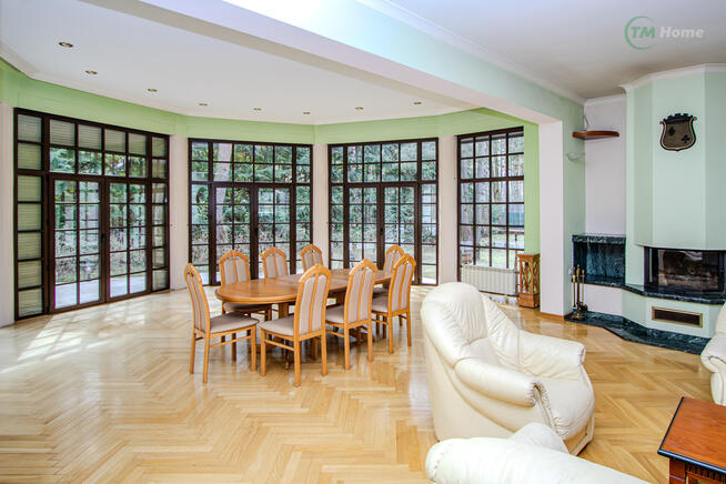 Wolnostojący dom w Sulejówku na działce 2591 m2