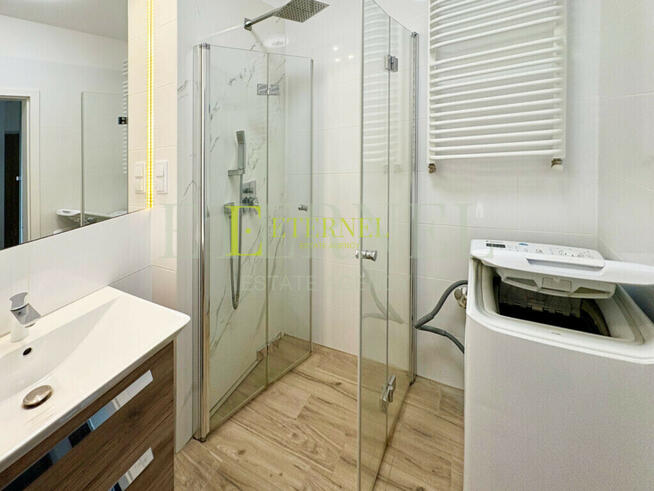 Inwestycja rentierska – 3 mieszkania +2 parkingi