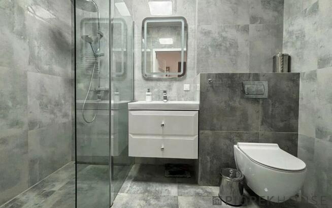 Dwupoziomowe mieszkanie w Markach