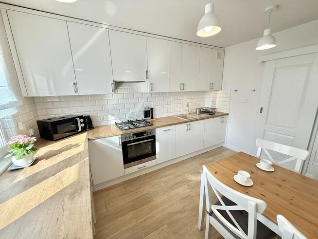 Komfortowe i przestronne 2 pokoje z dużym balkonem