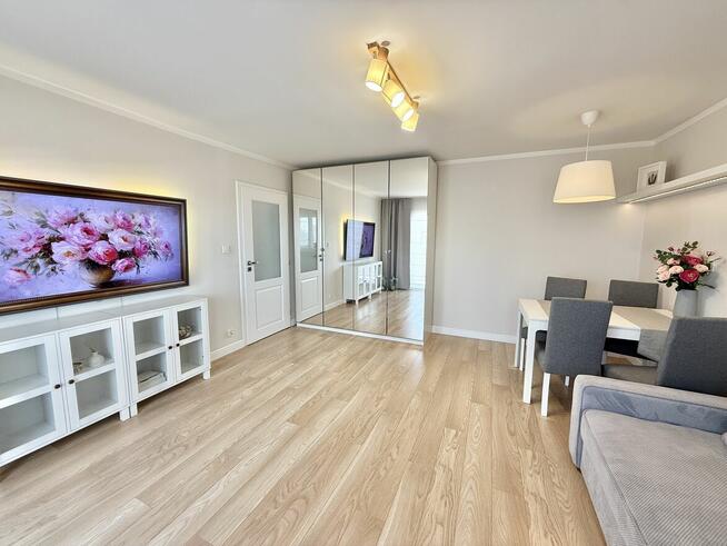 Komfortowe i przestronne 2 pokoje z dużym balkonem