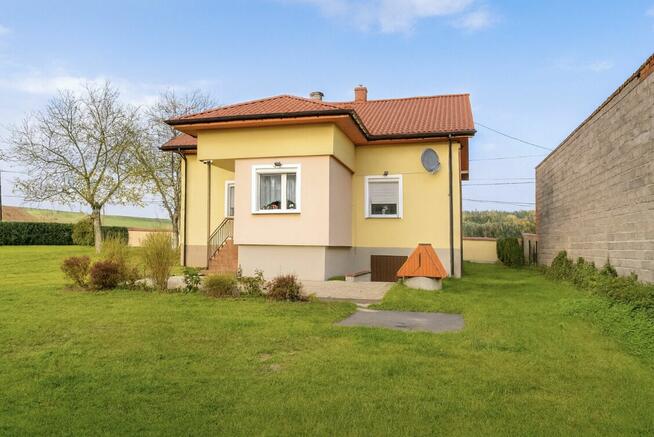 Przestronny dom w spokojnej okolicy