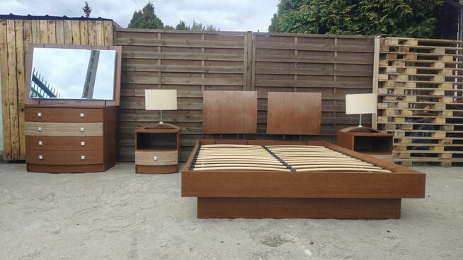 Sypialnia VOX Pacyfik łoże + szafki + komoda + lustro