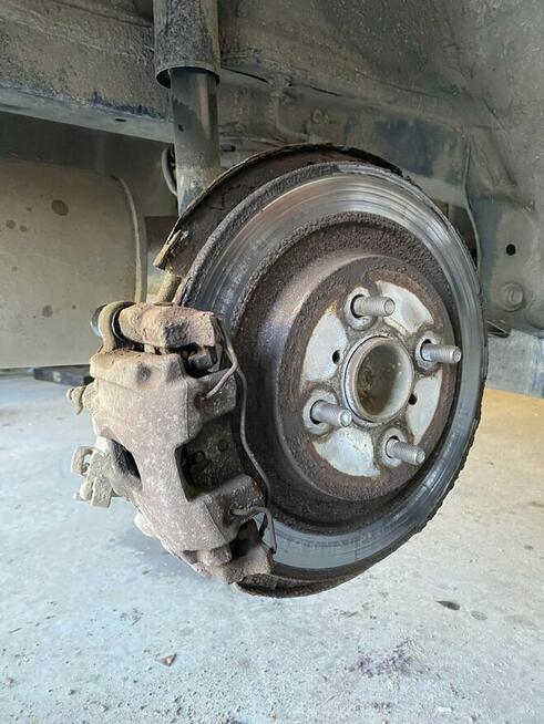 Usługi Motoryzacyjne - Mechanika Detailing Lakiernictwo Blac