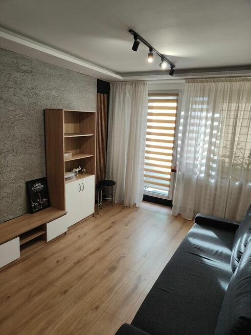 Mieszkanie o pow.37m2, balkon, II piętro, ul. Nowy Świat