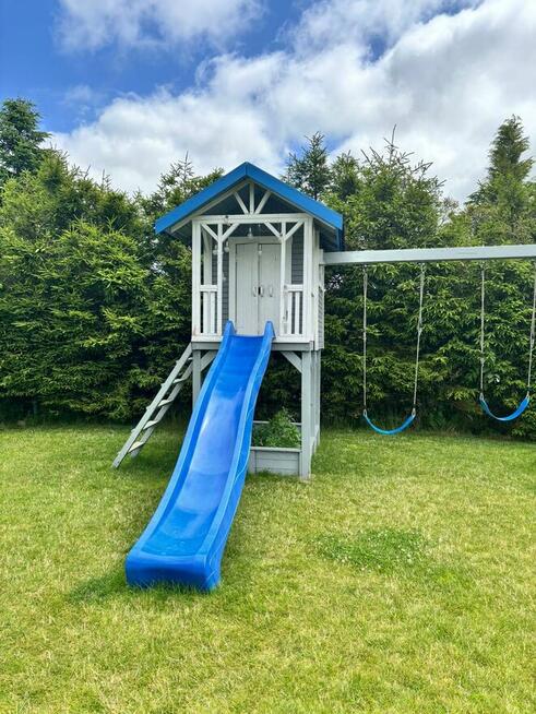 Domek dla dziecka, dzieci, zjeżdżalnia