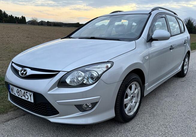 HYUNDAI i30 CW Kombi 1.4 Benzyna - FILM PREZENTACJA