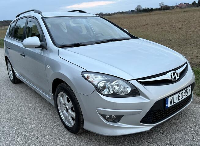 HYUNDAI i30 CW Kombi 1.4 Benzyna - FILM PREZENTACJA