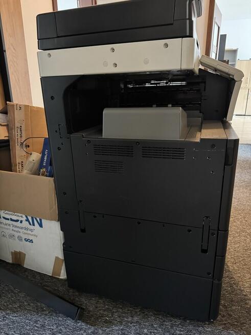 Syndyk sprzeda - drukarkę Konica Minolta bizhub C224e