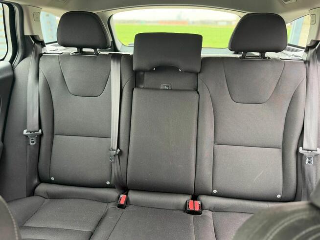 Sprzedam Volvo v60 DIESEL silnik 2D rok 2016,dobrym wyposaż,