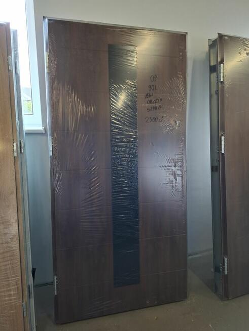 DRZWI STALOWE WIKĘD