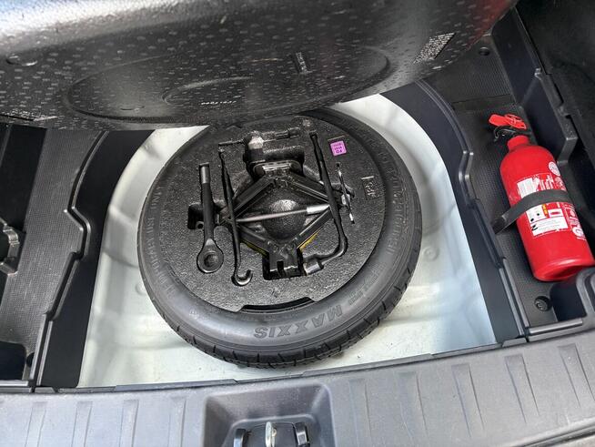 HYUNDAI i30 CW Kombi 1.4 Benzyna - FILM PREZENTACJA