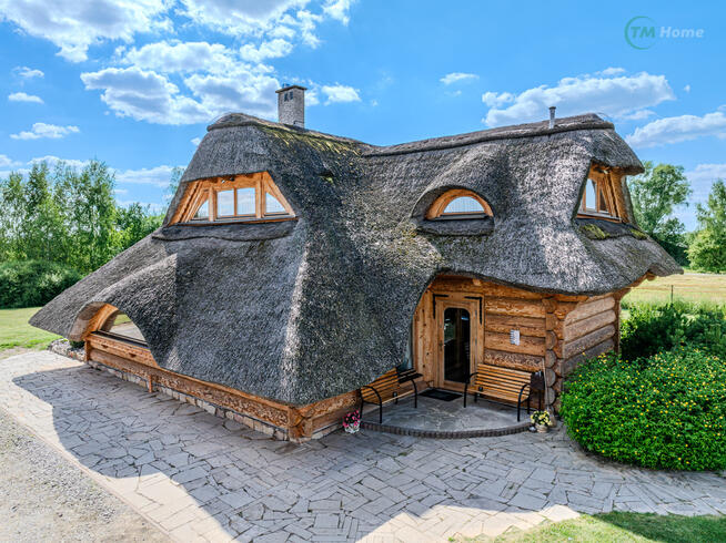 Stylowe siedlisko z domem z bala.