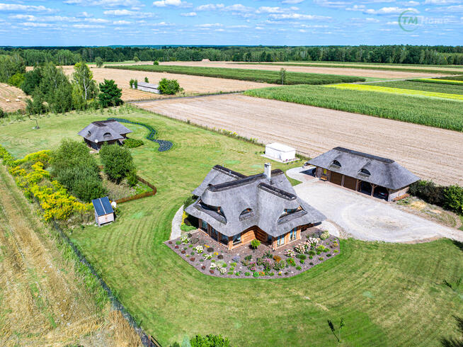 Stylowe siedlisko z domem z bala.