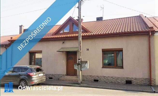 Duży dom i budynki „na biznes”