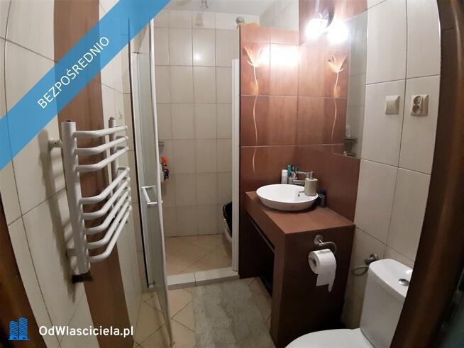 Duży dom i budynki „na biznes”