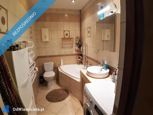 Duży dom i budynki „na biznes”