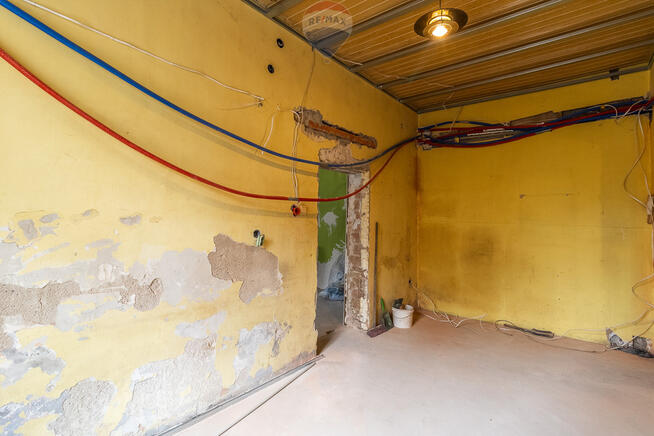 2 pokoje, parter, centrum Brzezin + parking