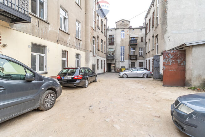 2 pokoje, parter, centrum Brzezin + parking