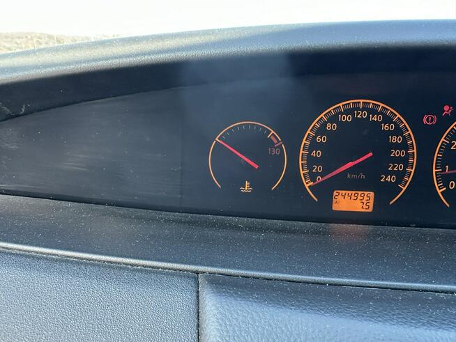 Nissan Primera Salon Polska, niezawodna benzyna, przegląd do 2027, klimatronik, hak